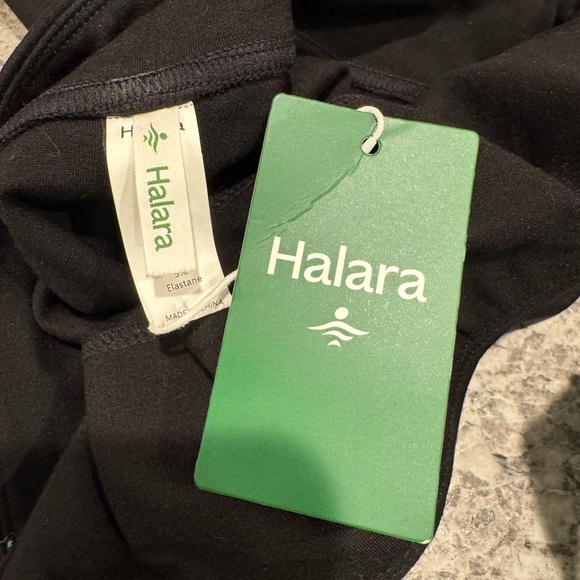 HALARA | Black Leggings NWT Size Large - Picture 2 of 2